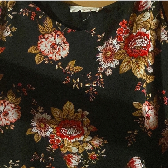 Gorgeous! Pink Republic Cami Tunic Blouse - Picture 2 of 2